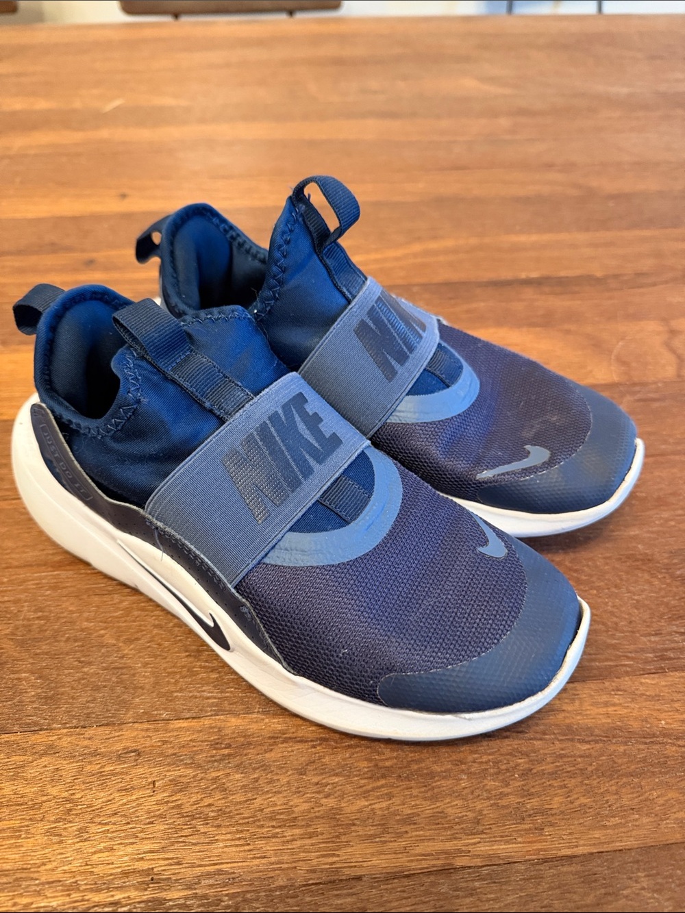 Nike Flex Runner 4 Big Kids' Running Shoes Athletic Navy Sneakers Size 4Y - Picture 3 of 11